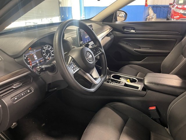 Used 2024 Nissan Altima 2.5 SV image 22
