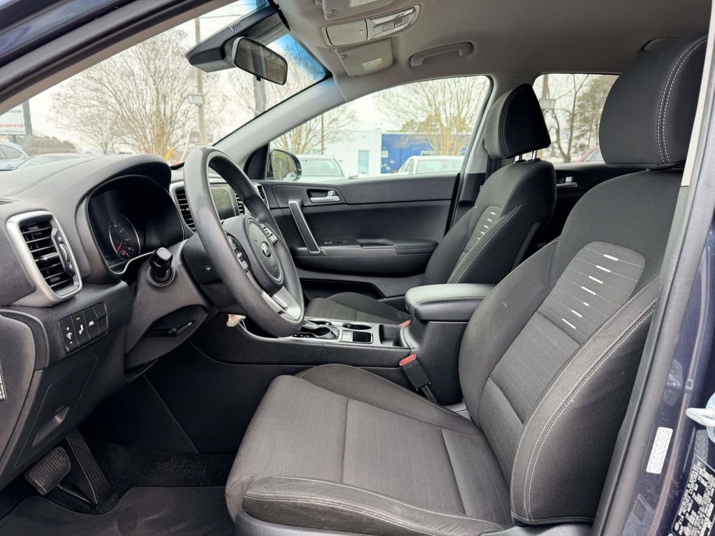 Used 2020 Kia Sportage LX w/ LX Popular Package image 19