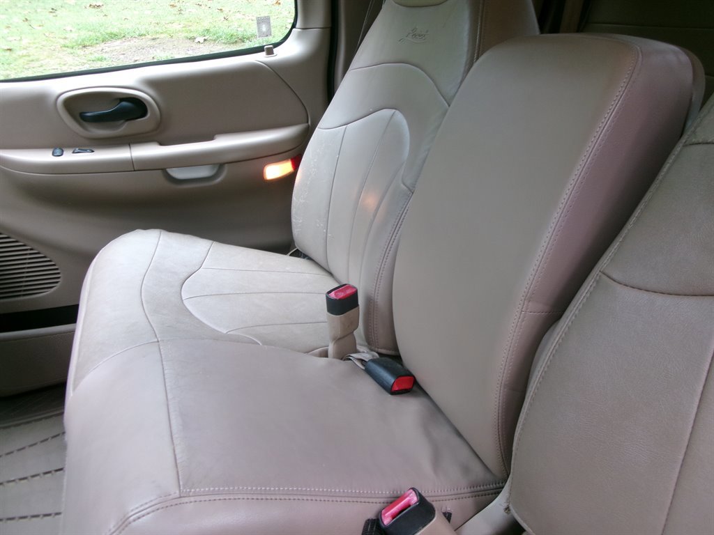 Used 1999 Ford F150 Lariat image 19