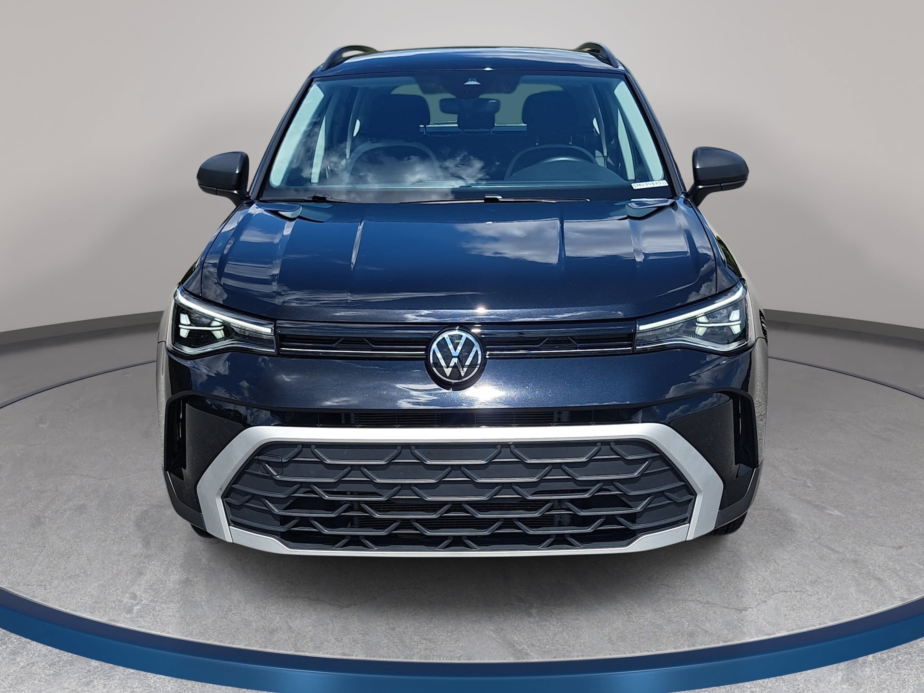 Used 2025 Volkswagen Taos S FWD image 2