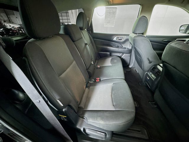 Certified 2020 Nissan Pathfinder SV image 21