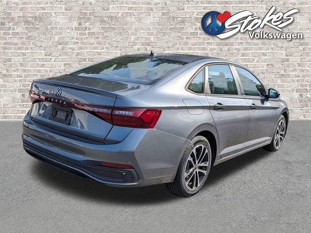 Certified 2025 Volkswagen Jetta Sport FWD image 4