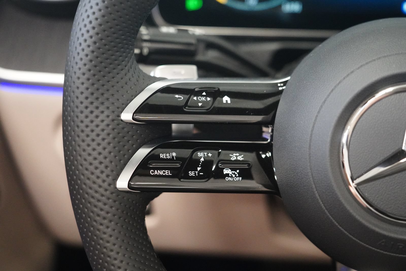 New 2027 Mercedes-Benz CLE 450 4MATIC Cabriolet image 22