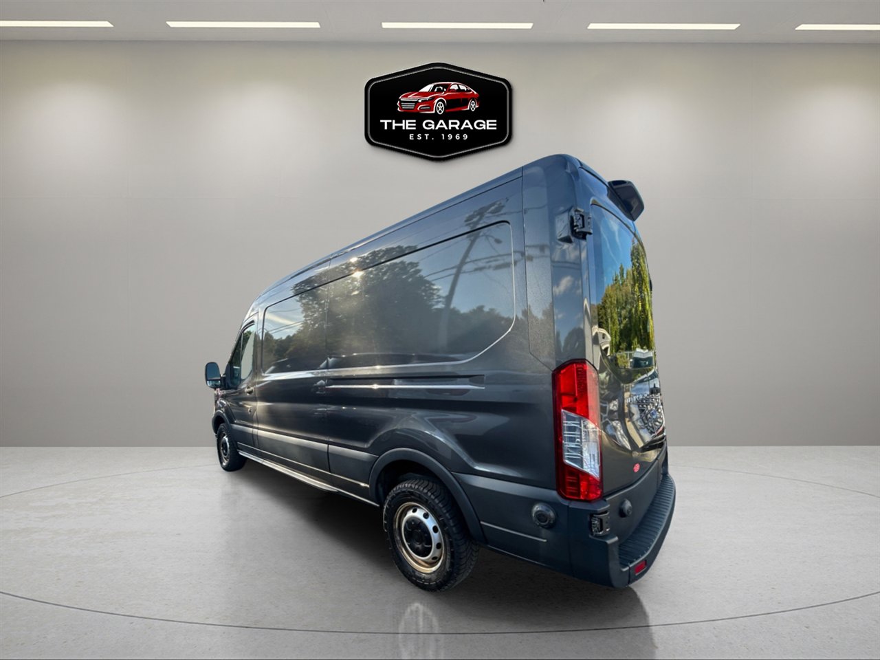 Used 2019 Ford Transit 250 148 Medium Roof image 3