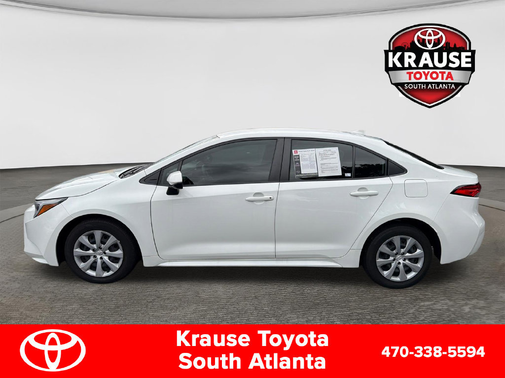 Used 2023 Toyota Corolla LE FWD image 4