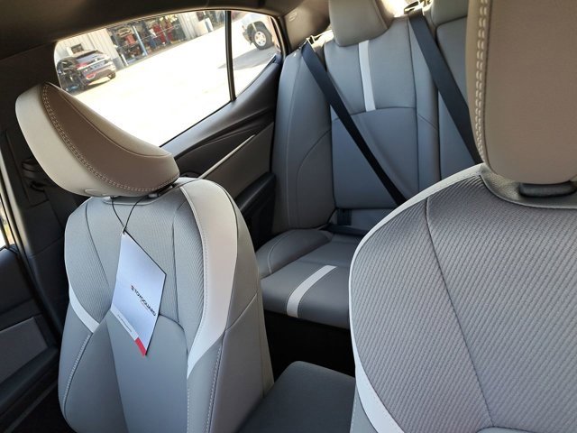 Used 2026 Toyota Camry SE image 3