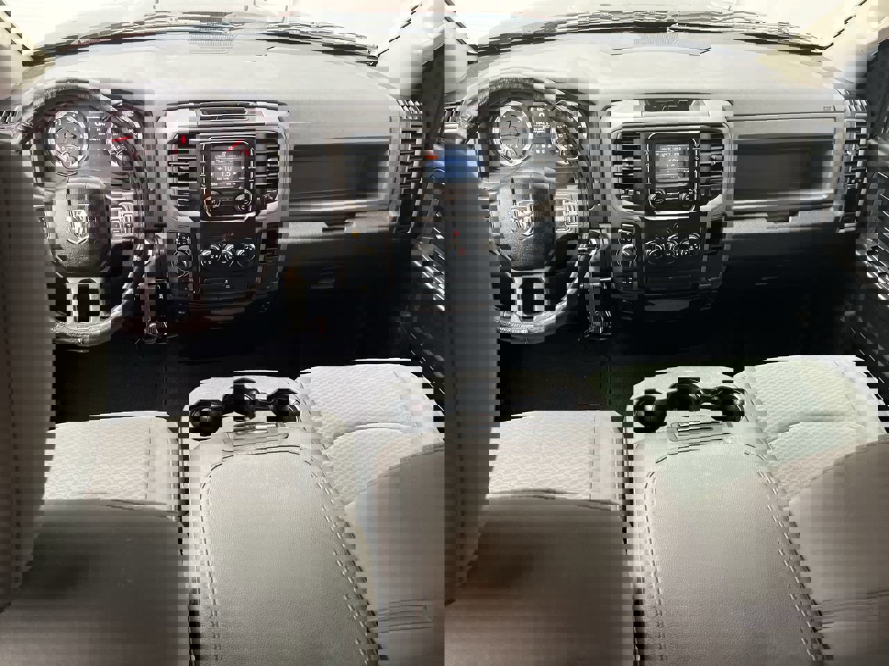 Used 2017 RAM 1500 Express image 4