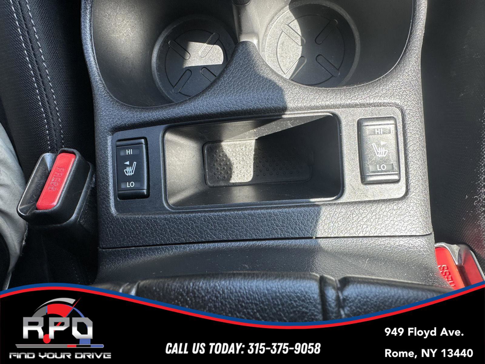 Used 2019 Nissan Rogue SV w/ Sun & Sound Touring Package AWD/4WD image 19