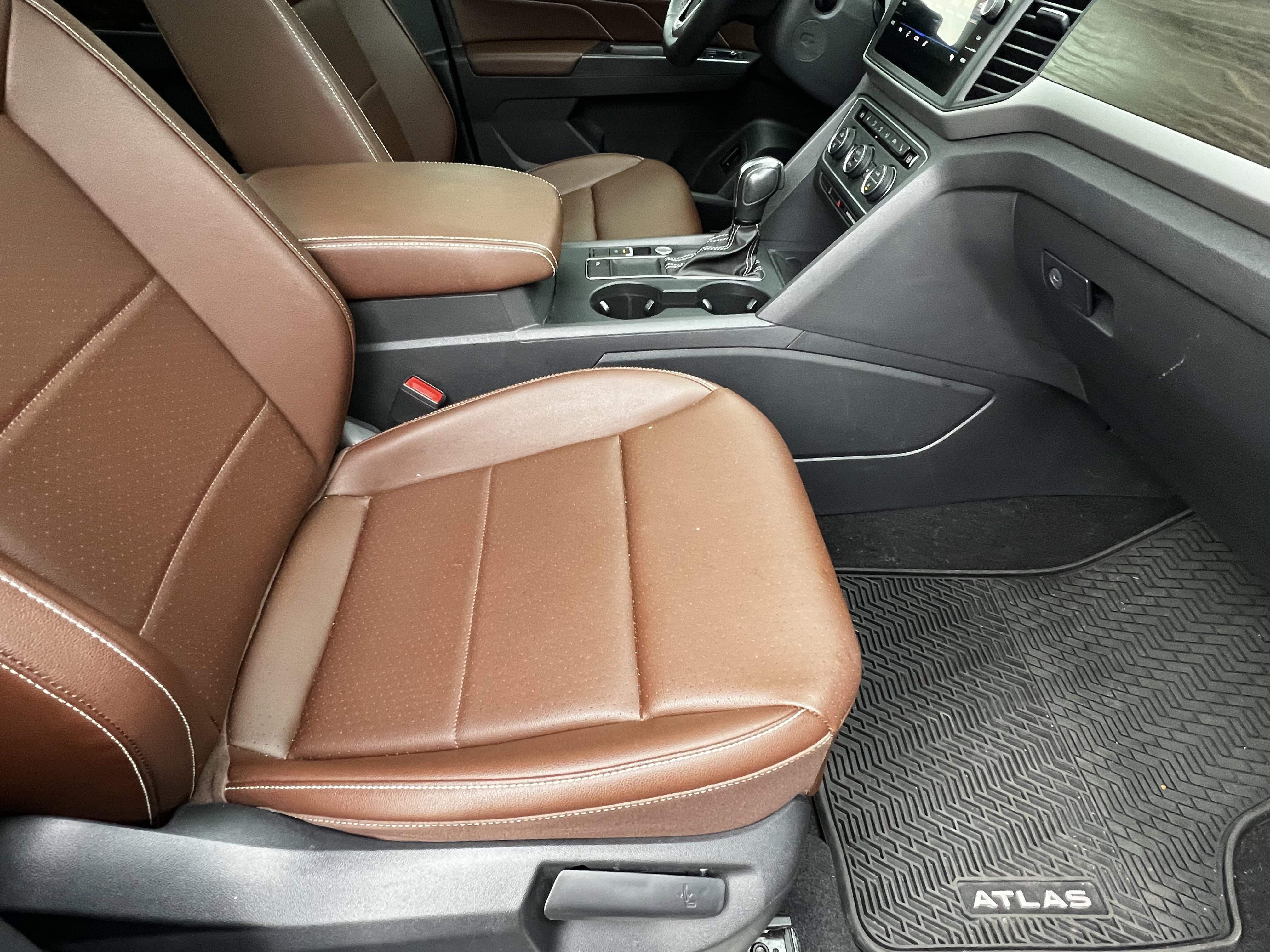 Used 2021 Volkswagen Atlas SE w/ Panoramic Sunroof Package image 44