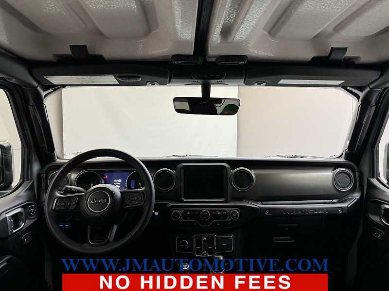 Used 2023 Jeep Wrangler Unlimited w/ 8.4" Radio Group AWD/4WD image 12
