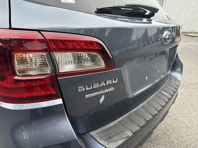 Used 2016 Subaru Outback 2.5i Limited image 36
