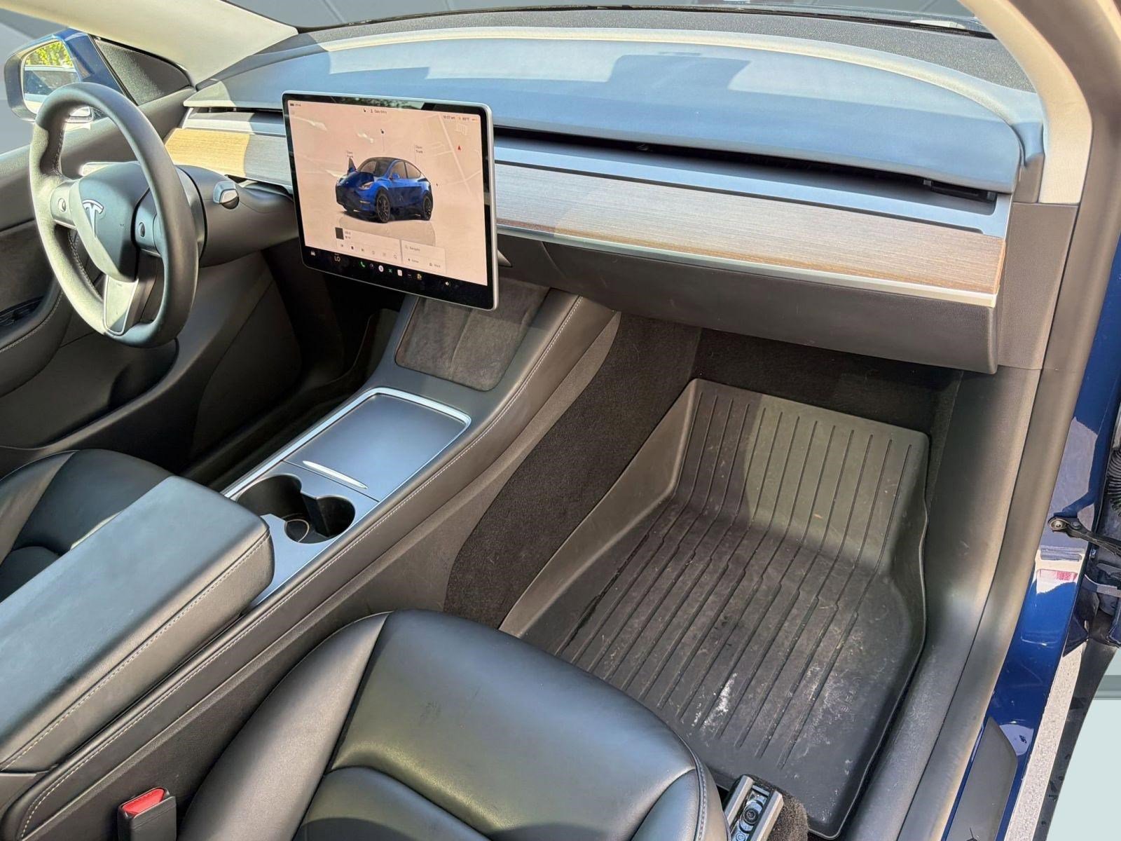 Used 2022 Tesla Model Y Performance image 28