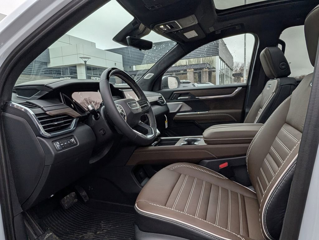 New 2026 GMC Acadia Denali Ultimate w/ LPO, Floor Liner Package AWD/4WD image 41