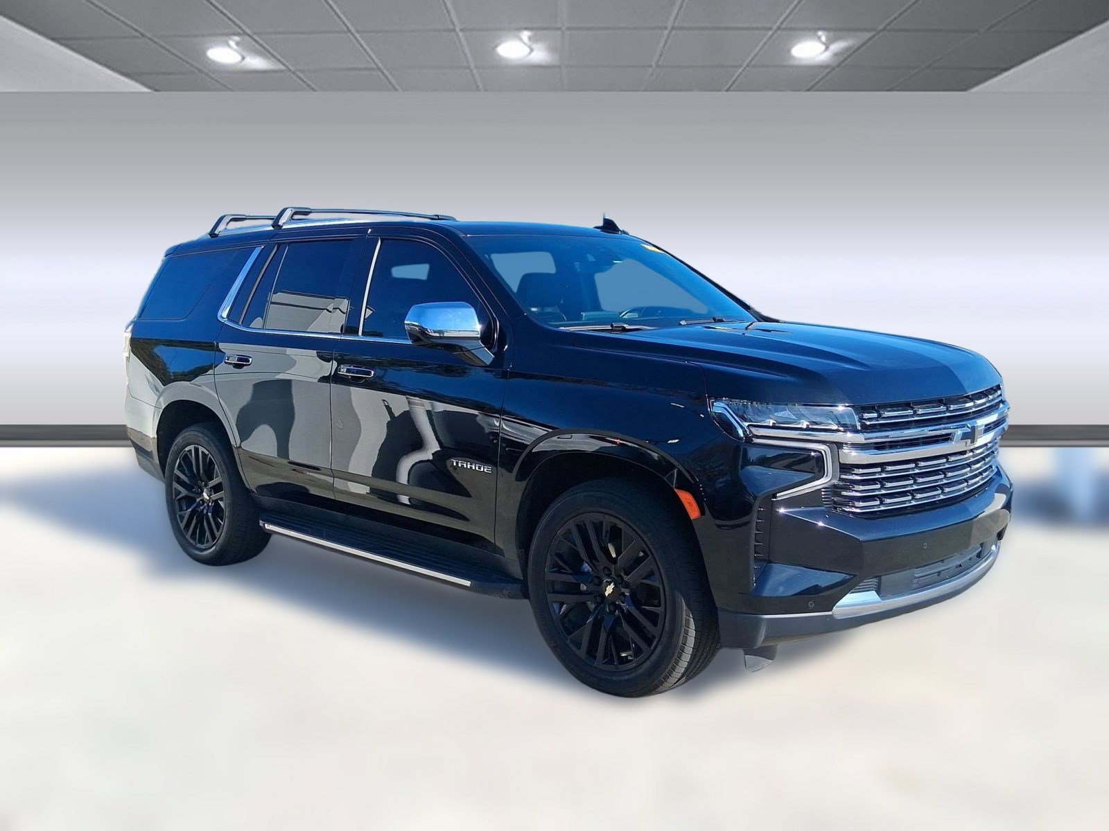 Used 2021 Chevrolet Tahoe Premier w/ Premium Package image 6