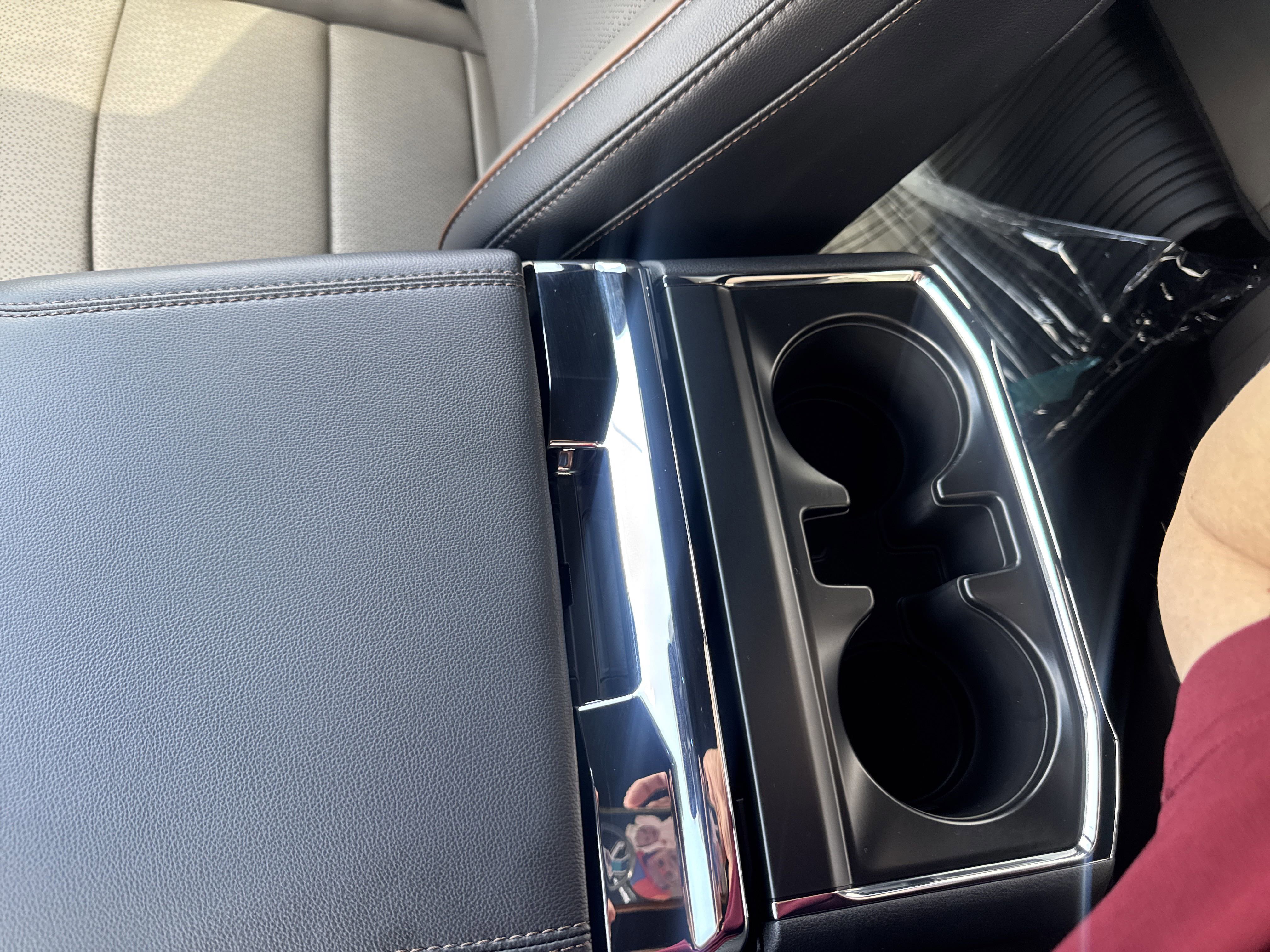 New 2025 Ford F150 Lariat w/ Equipment Group 502A High image 37