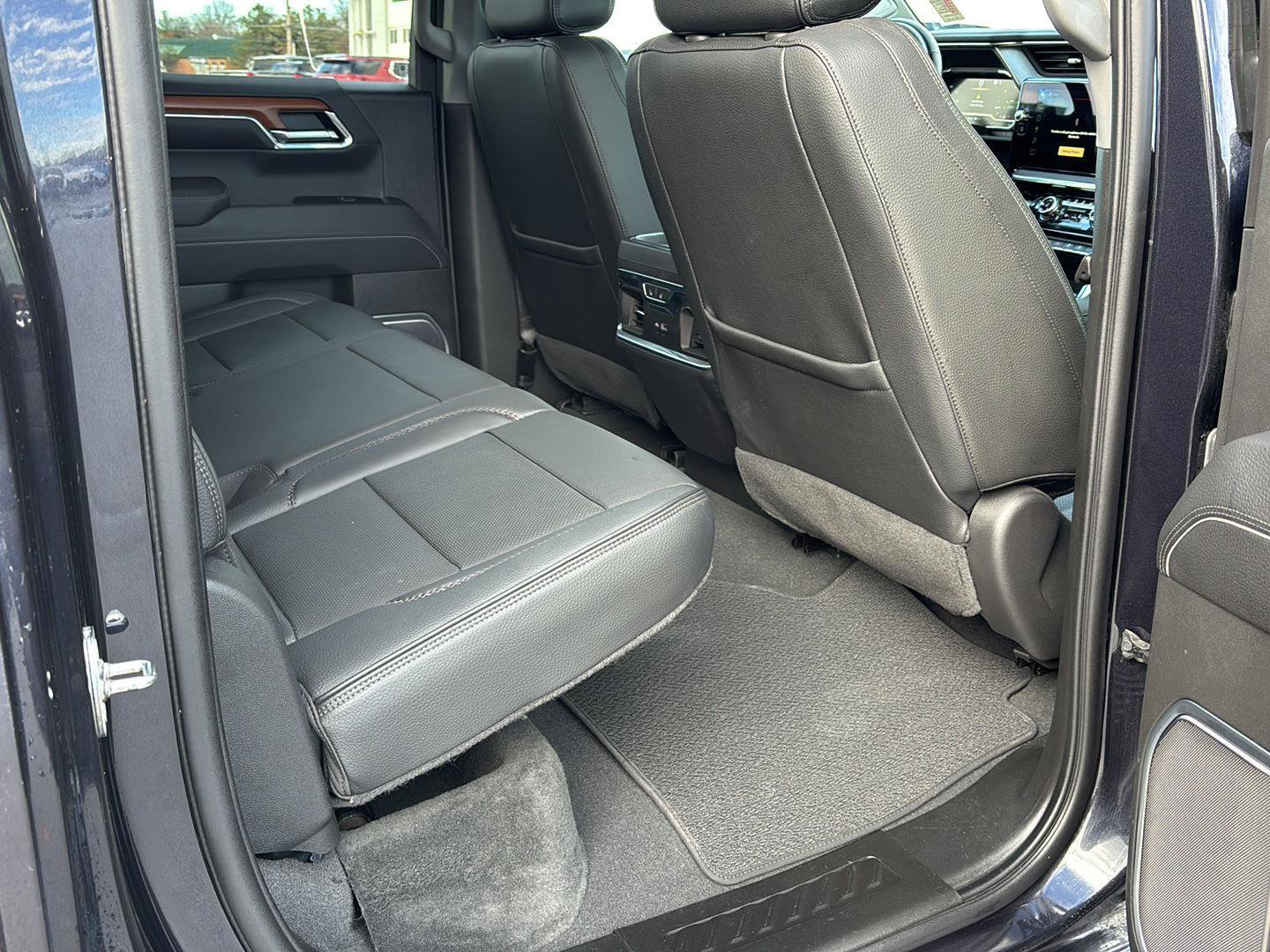 Used 2023 GMC Sierra 1500 Denali w/ Denali Reserve Package AWD/4WD image 22