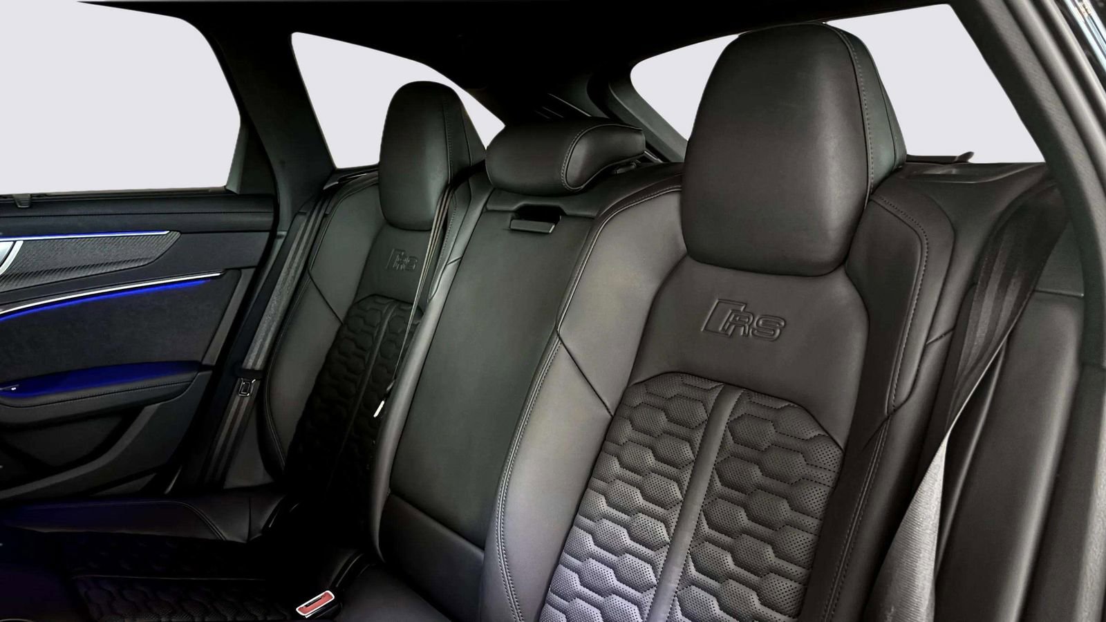 Used 2023 Audi RS 6 w/ Carbon Optic Package image 55