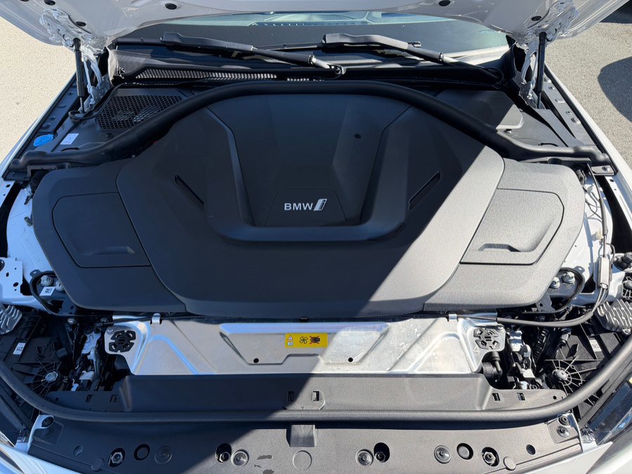 Used 2023 BMW i4 eDrive40 w/ M Sport Package image 50