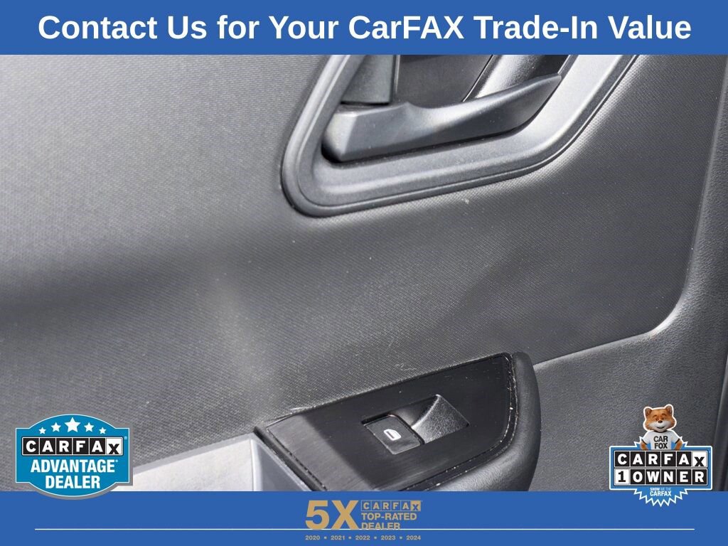 Used 2024 Nissan Rogue S image 28