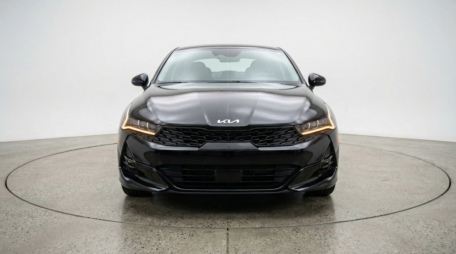 Used 2025 Kia K5 LXS image 2