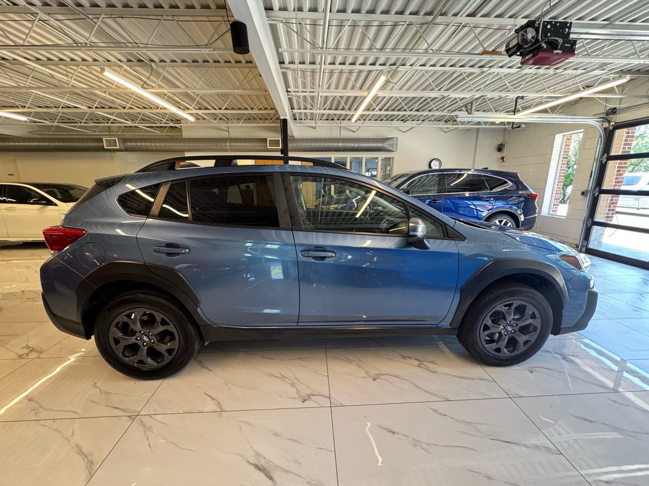Used 2021 Subaru Crosstrek 2.5i Sport w/ Moonroof Package AWD/4WD image 4