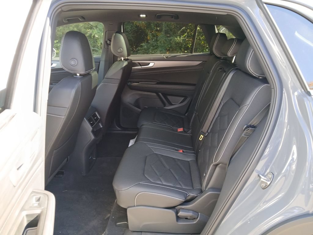 New 2026 Volkswagen Atlas Cross Sport SE AWD/4WD image 24