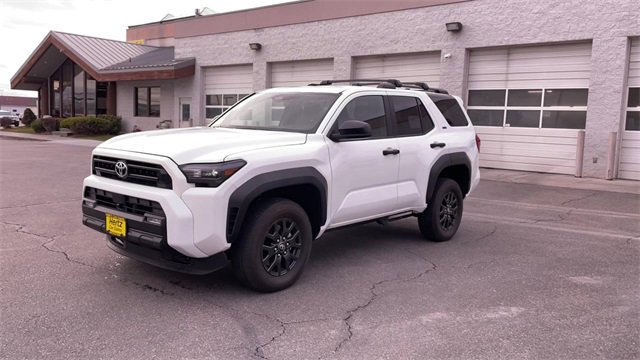 Used 2025 Toyota 4Runner SR5 image 5