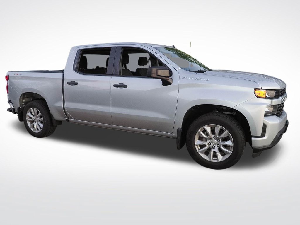 Used 2020 Chevrolet Silverado 1500 Custom w/ Custom Value Package AWD/4WD image 8