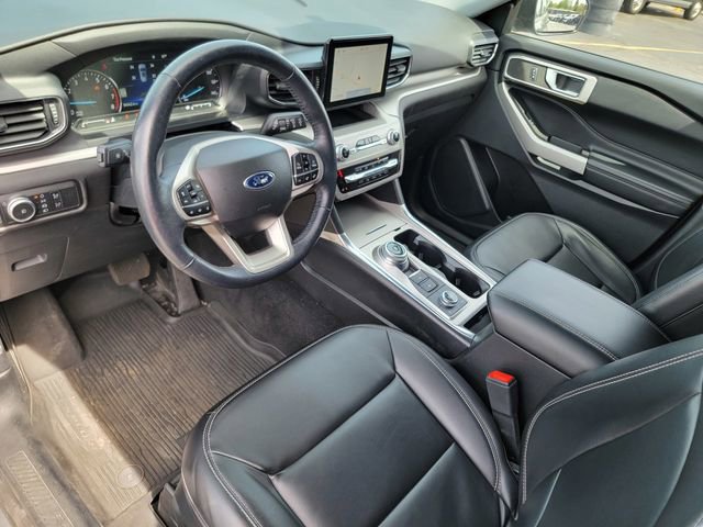 Certified 2022 Ford Explorer XLT w/ Equipment Group 202A AWD/4WD image 19