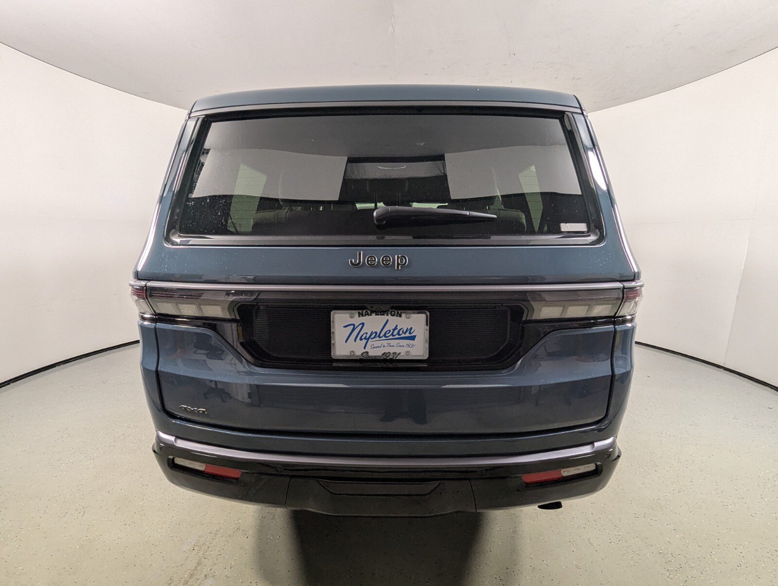 New 2026 Jeep Grand Wagoneer Limited w/ Premium Group II AWD/4WD image 7