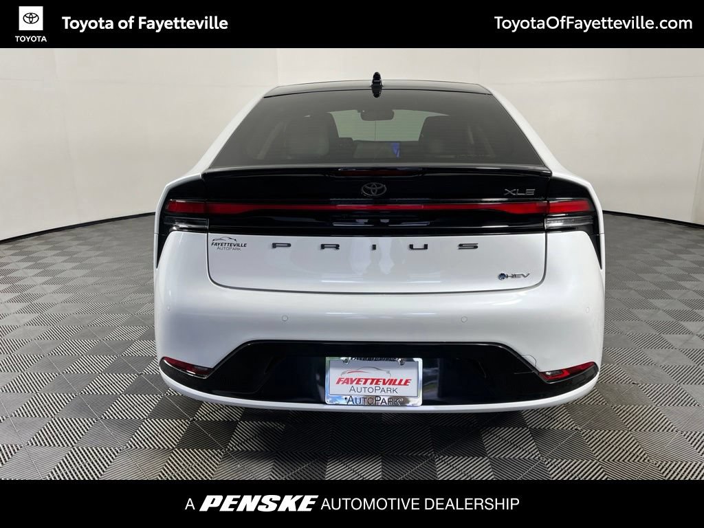 Certified 2024 Toyota Prius XLE FWD image 10