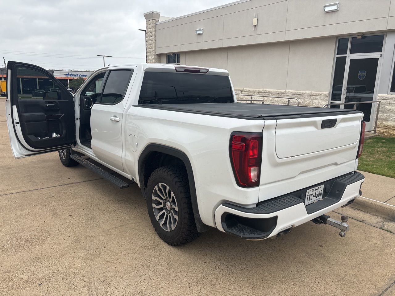 Used 2021 GMC Sierra 1500 Elevation w/ X31 Off-Road Package image 2