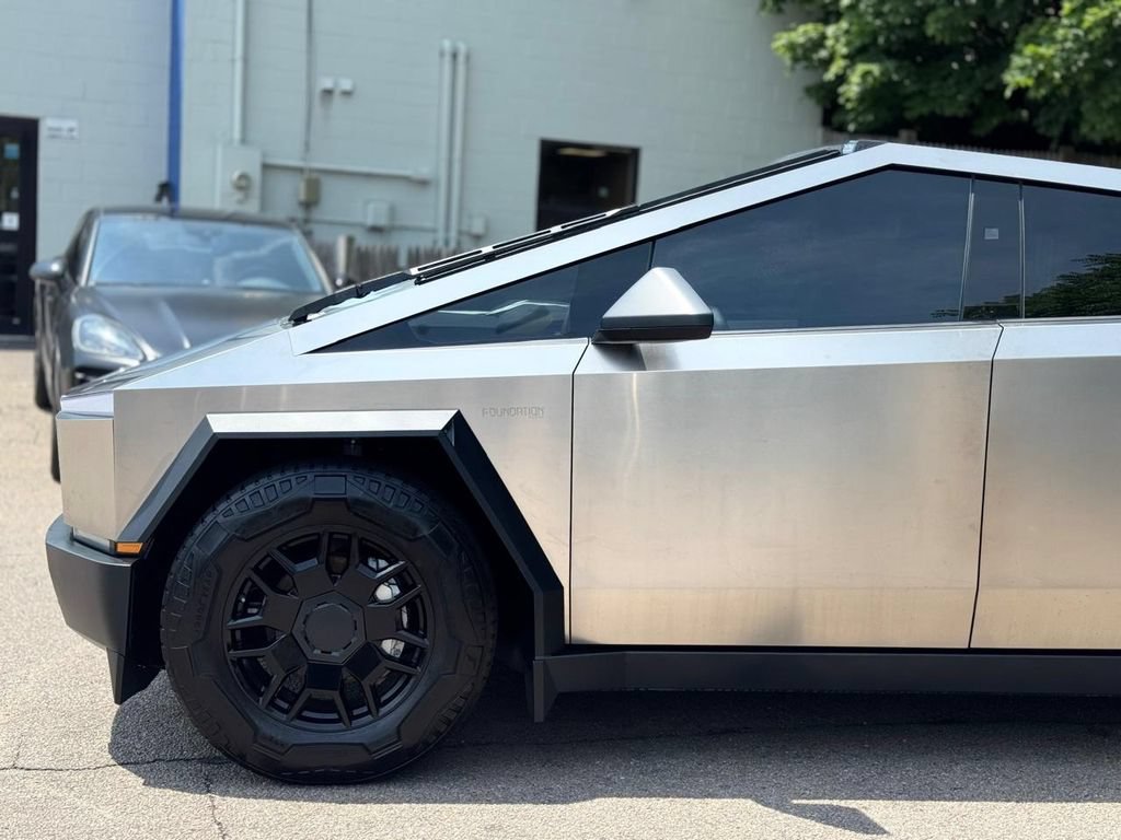 Used 2024 Tesla Cybertruck Cyberbeast AWD/4WD image 10
