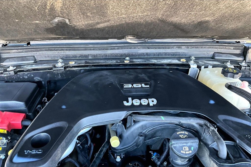 Used 2020 Jeep Gladiator Sport w/ Quick Order Package 24S image 30