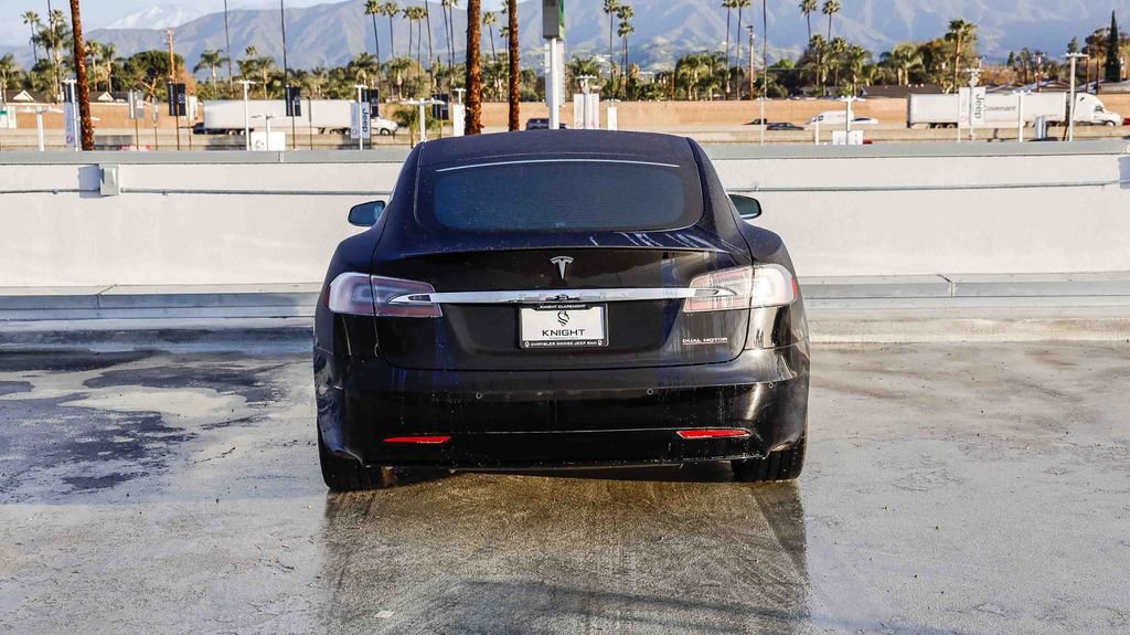 Used 2021 Tesla Model S Performance image 8