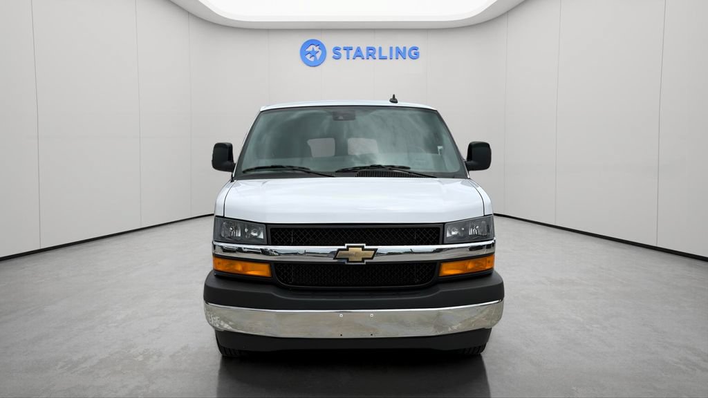 Certified 2025 Chevrolet Express 3500 LT w/ LT Preferred Equipment Group RWD image 15