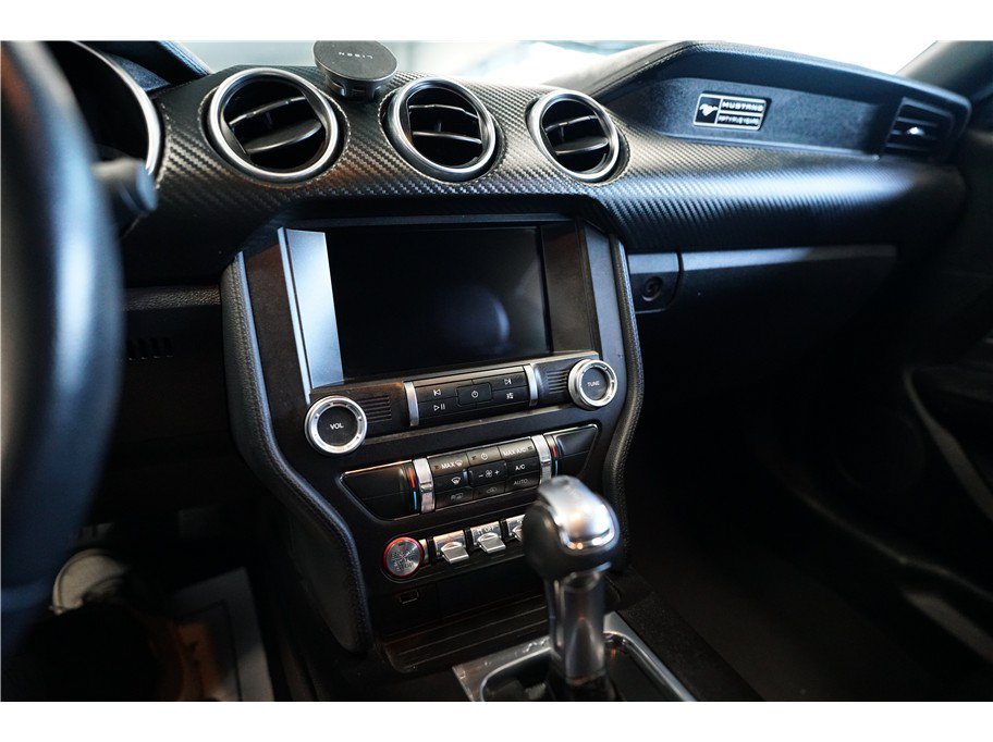 Used 2020 Ford Mustang Coupe RWD image 18