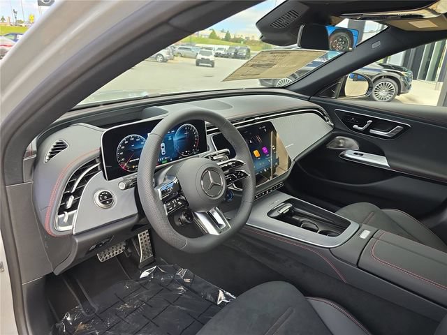 New 2026 Mercedes-Benz E 53 AMG e 4MATIC Sedan image 24
