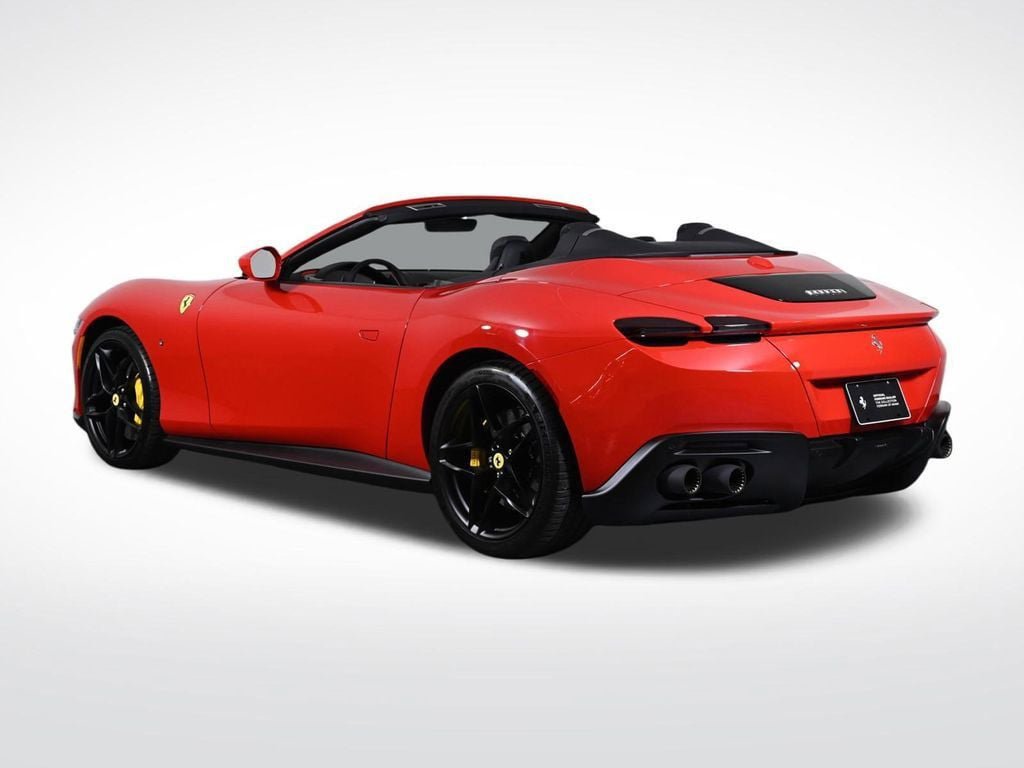 Used 2026 Ferrari Roma Spider RWD image 2