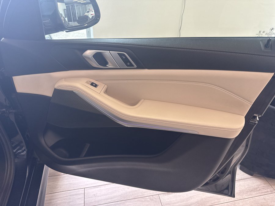 Used 2021 BMW X5 xDrive40i w/ M Sport Package AWD/4WD image 21