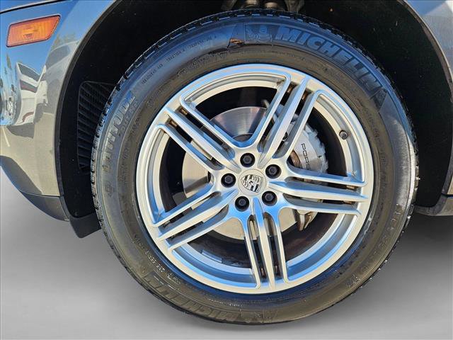 Used 2015 Porsche Macan S image 22