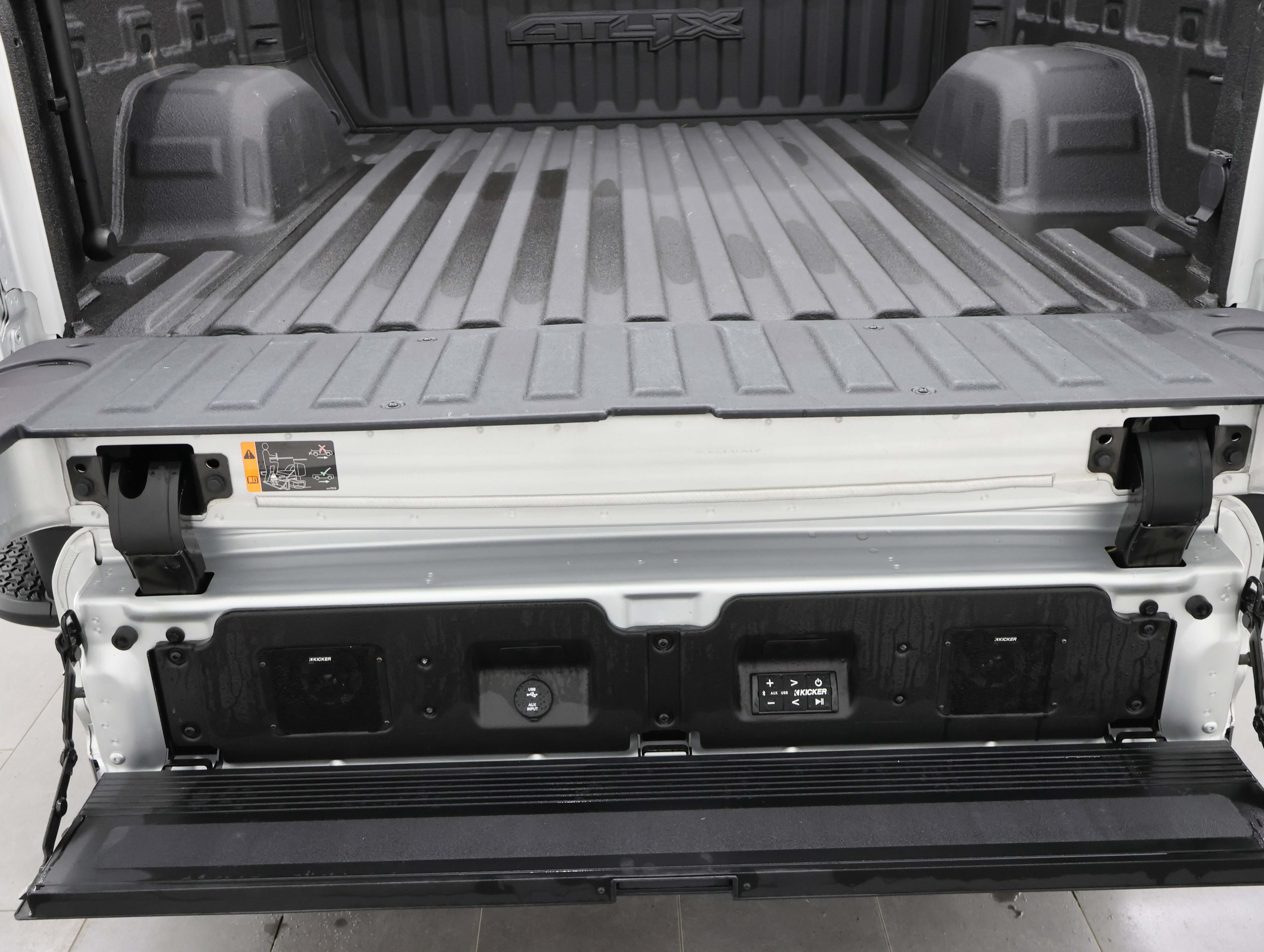 Used 2022 GMC Sierra 1500 AT4X image 36
