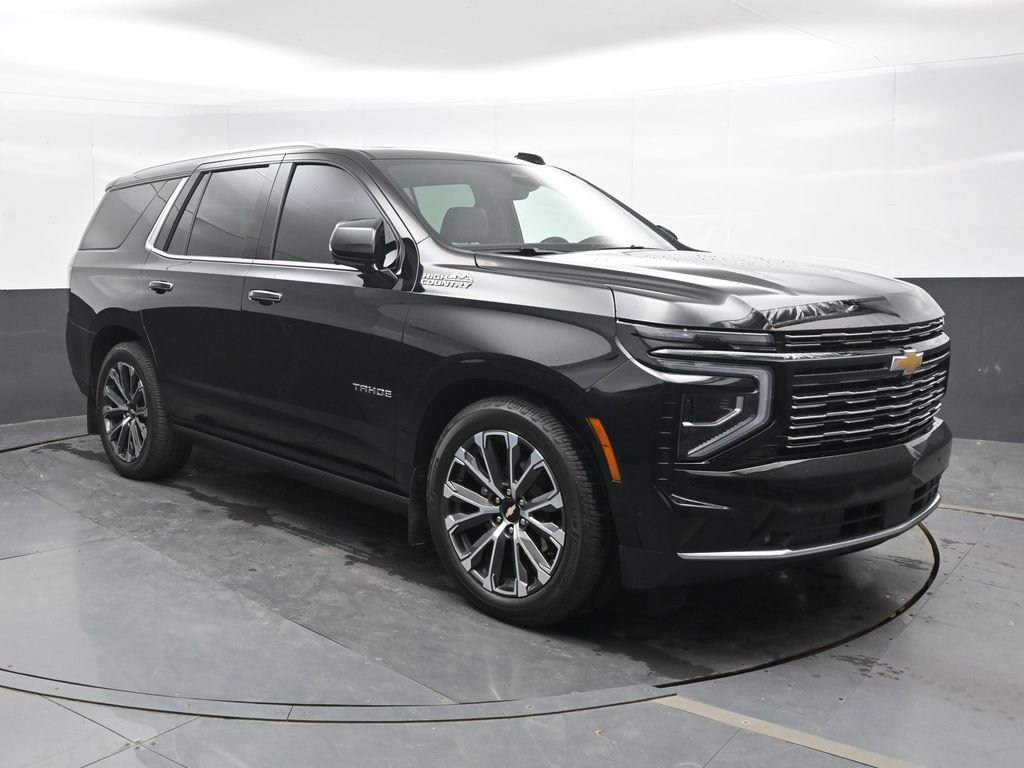 Used 2025 Chevrolet Tahoe High Country AWD/4WD image 5