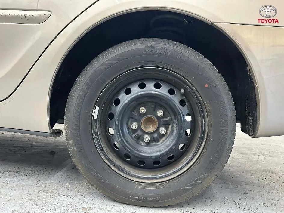 Used 2005 Toyota Camry LE image 30