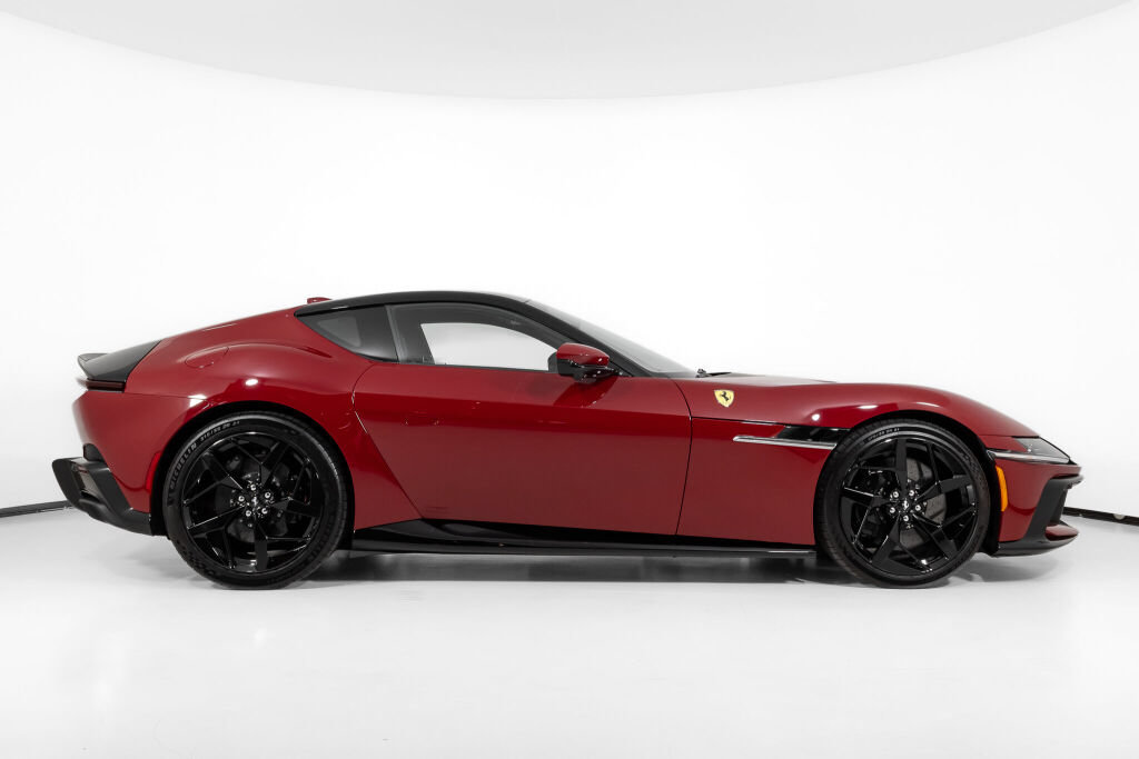 Used 2025 Ferrari 12Cilindri RWD image 10