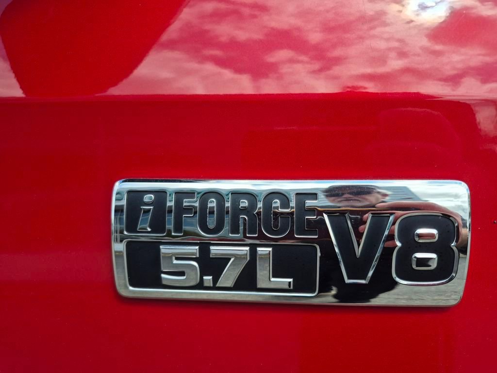 Used 2018 Toyota Tundra Limited w/ Limited Premium Package image 11