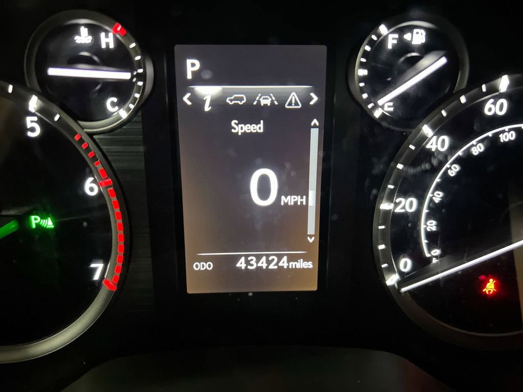 Used 2021 Lexus GX 460 Premium AWD/4WD image 13