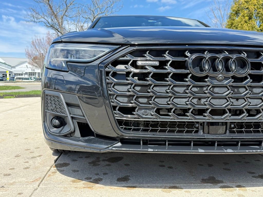 Used 2022 Audi A8 L 3.0T AWD/4WD image 5