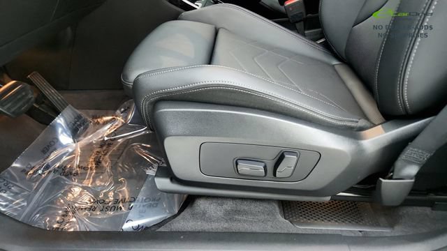 Used 2025 BMW X1 xDrive28i AWD/4WD image 43
