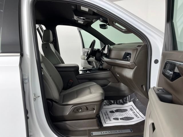 Used 2025 Chevrolet Tahoe LT RWD image 39